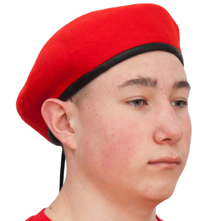 Берет фетр красный